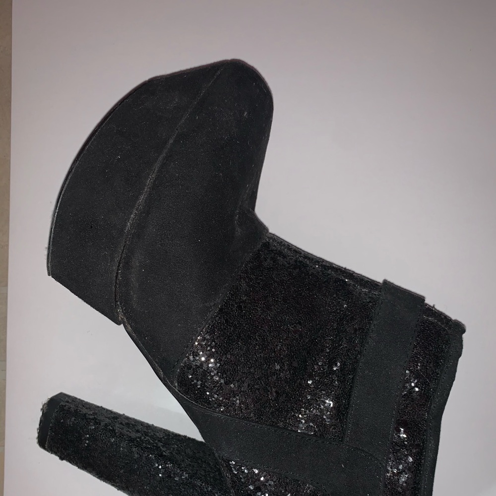 GUESS HEELS - Picture 3 of 4